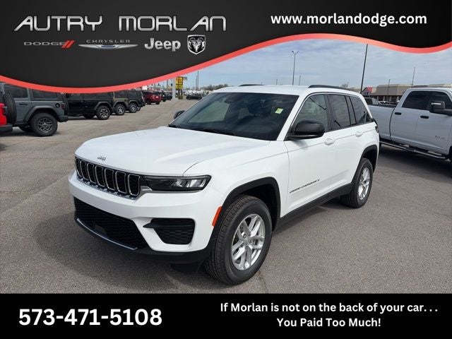 2026 Jeep Grand Cherokee GRAND CHEROKEE LAREDO 4X2 in Bright White Clear-Coat Exterior Paint — front three-quarter view