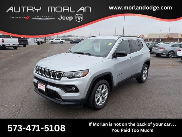2026 Jeep Compass COMPASS LATITUDE 4X4 in Silver Zynith Metallic Clear-Coat Exterior Paint — front three-quarter view